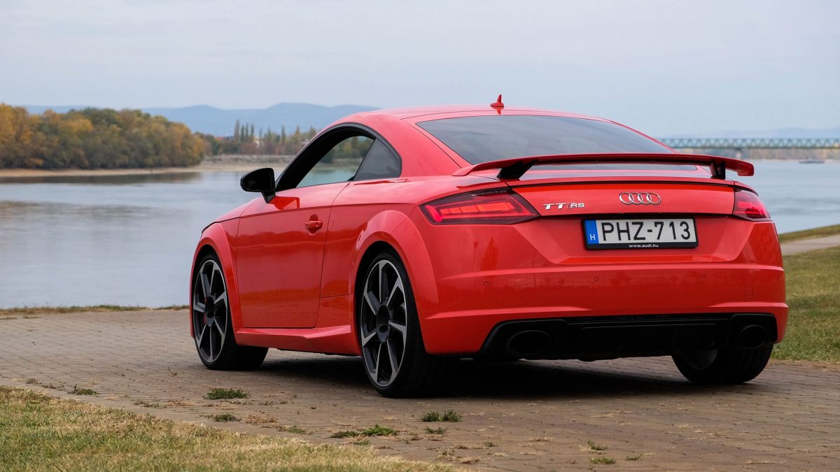 AUDI TTRS