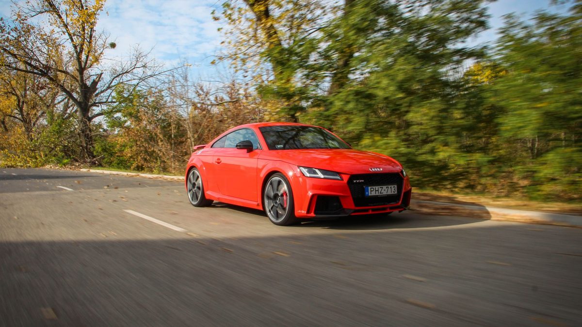 AUDI TTRS