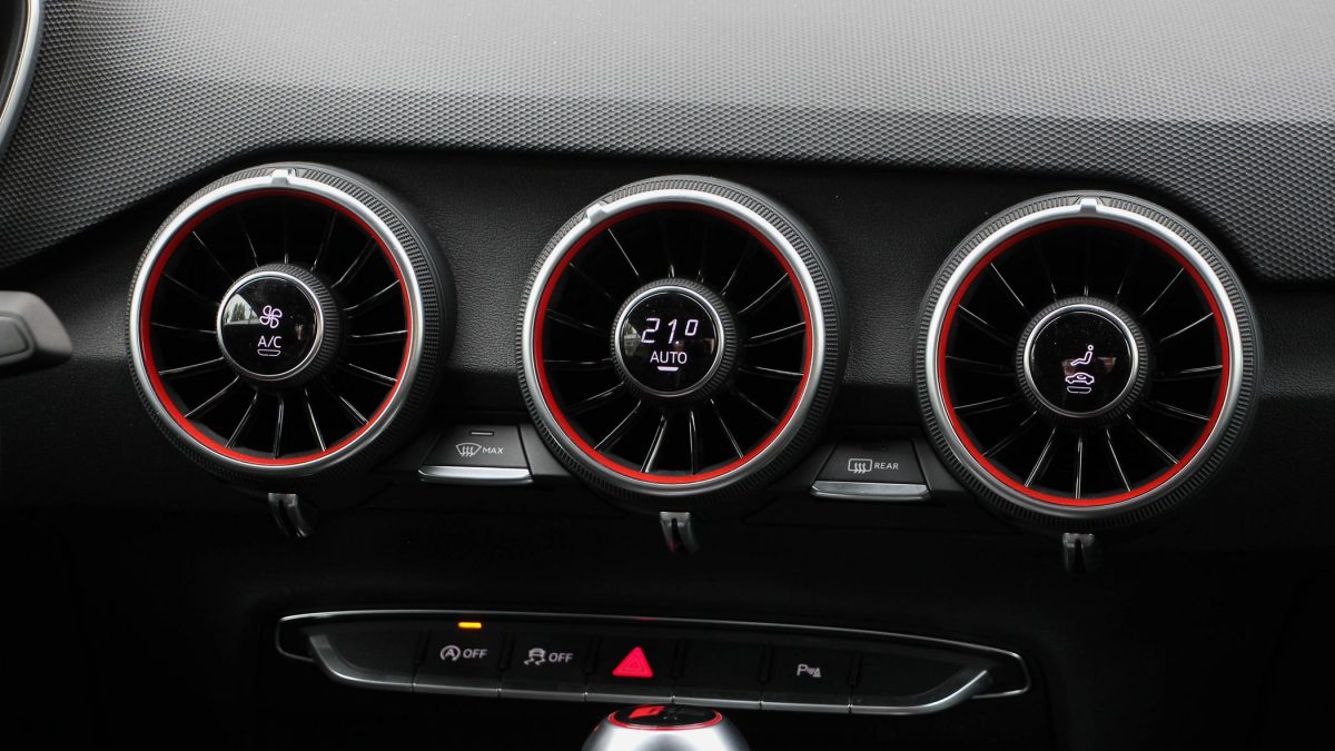 AUDI TTRS