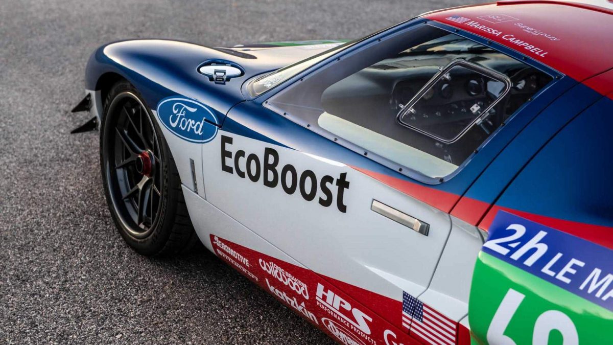 FORD GT
