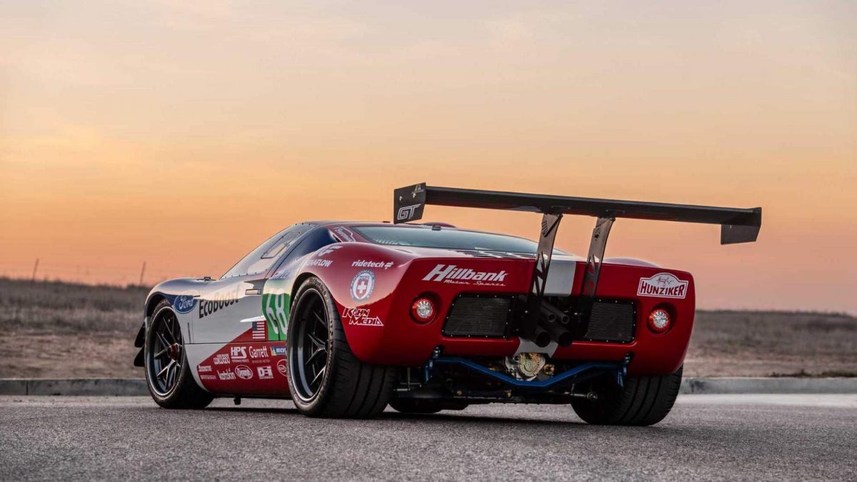 FORD GT