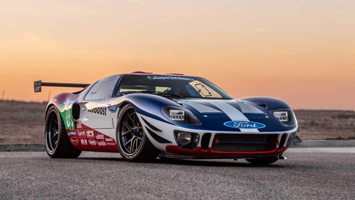 FORD GT