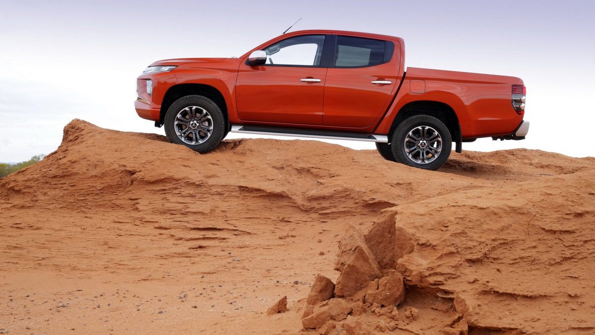 MITSUBISHI L 200