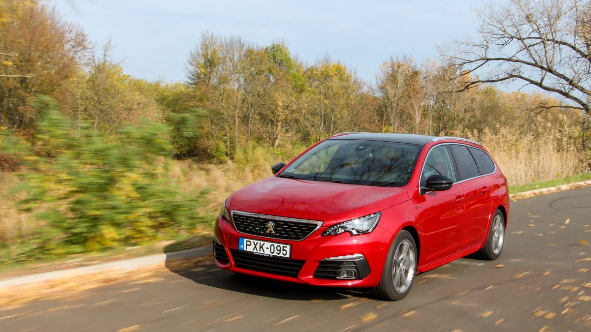 PEUGEOT 308
