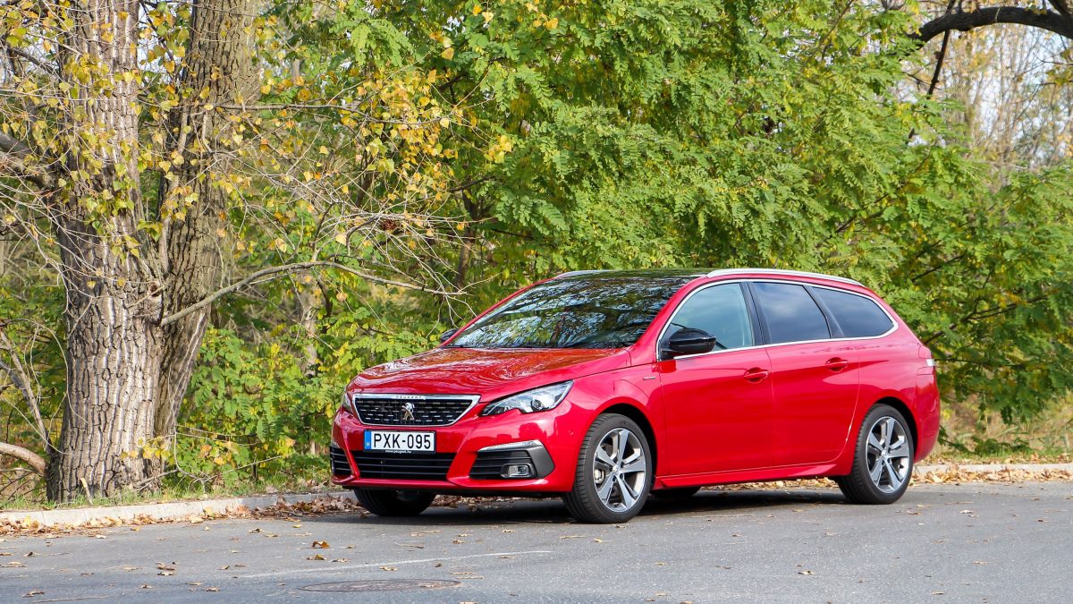 PEUGEOT 308