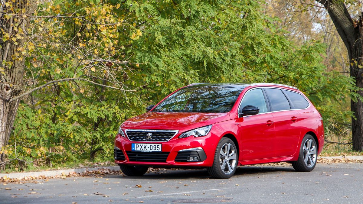 PEUGEOT 308