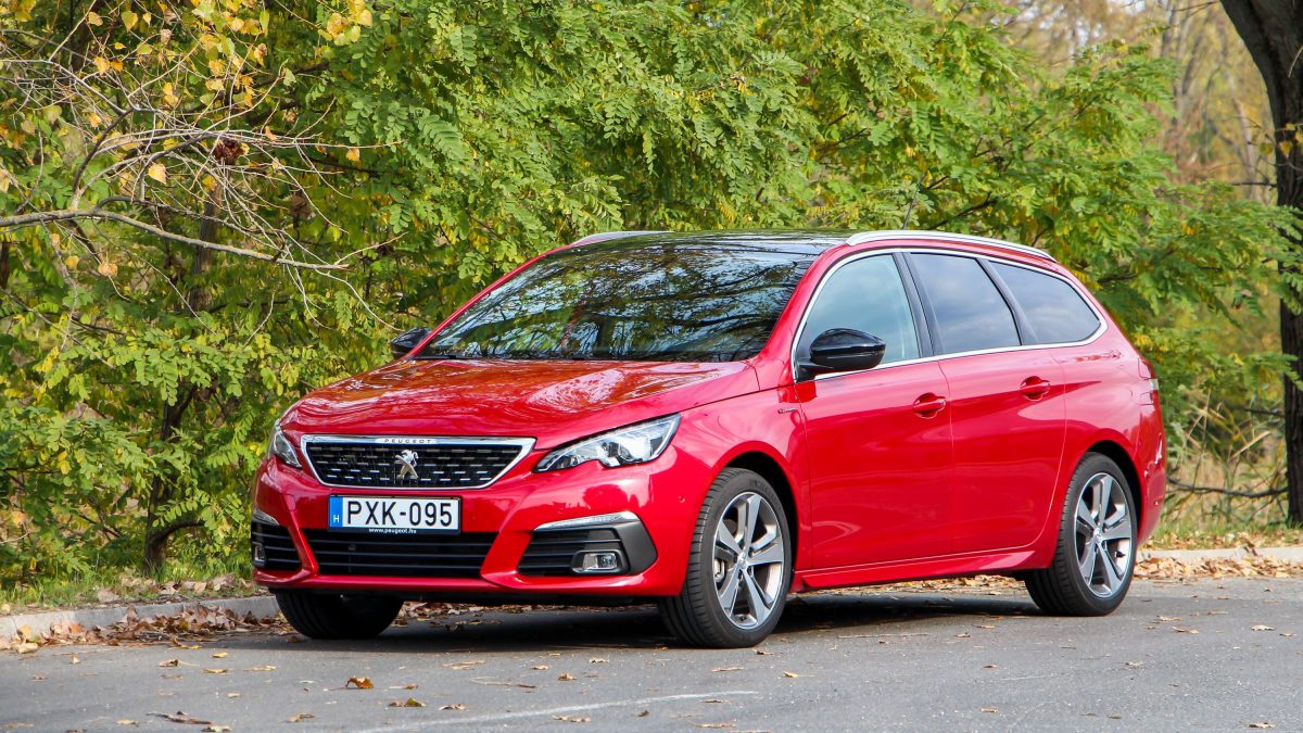 PEUGEOT 308