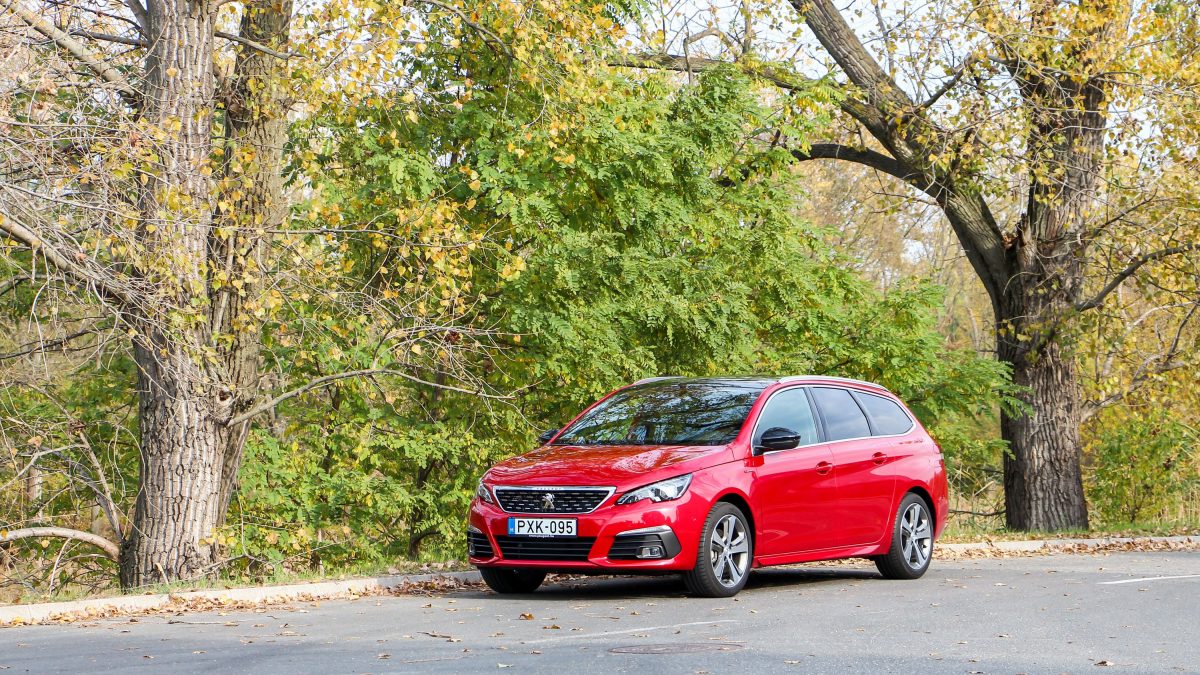 PEUGEOT 308