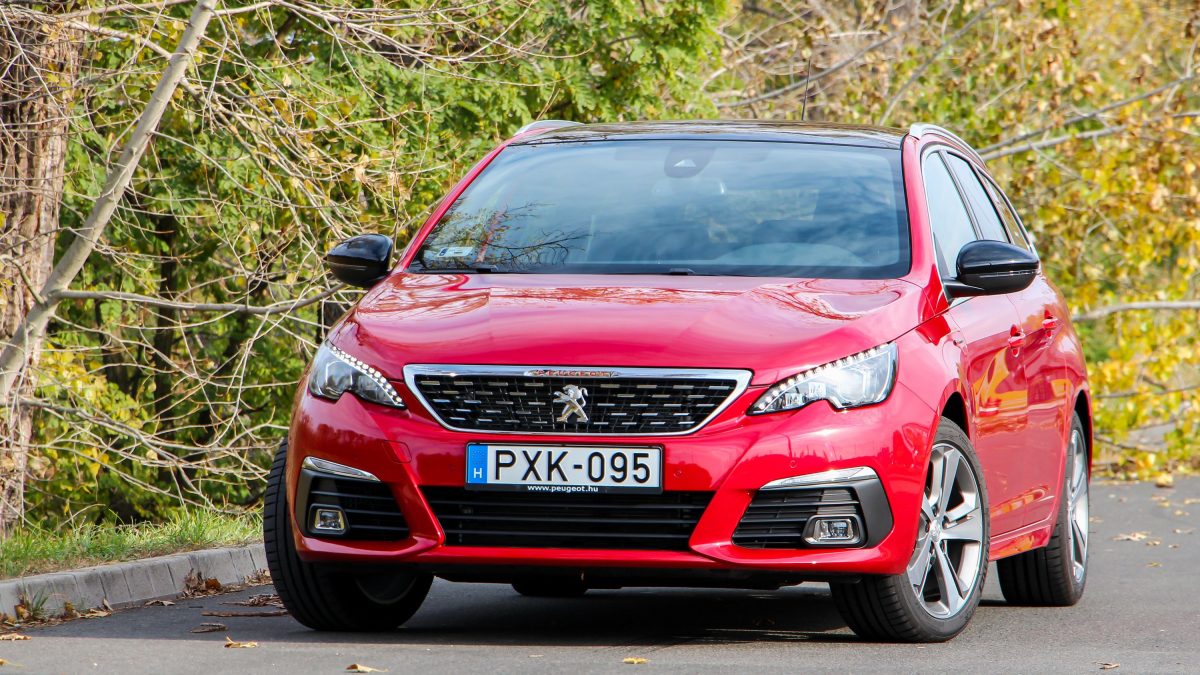PEUGEOT 308