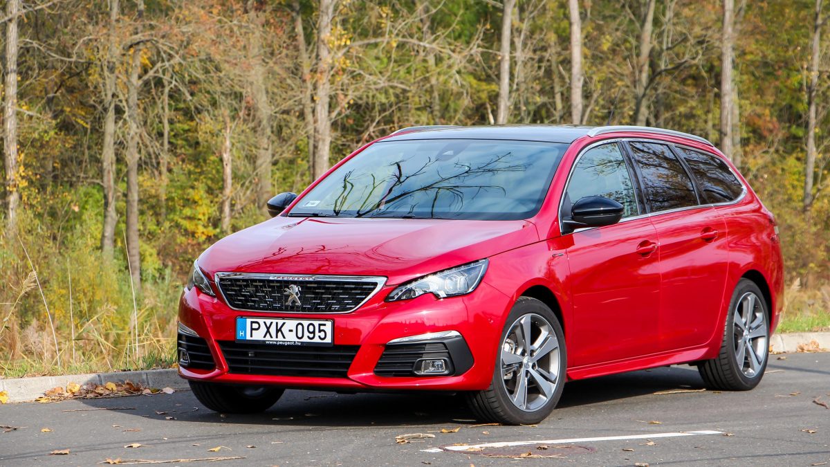PEUGEOT 308