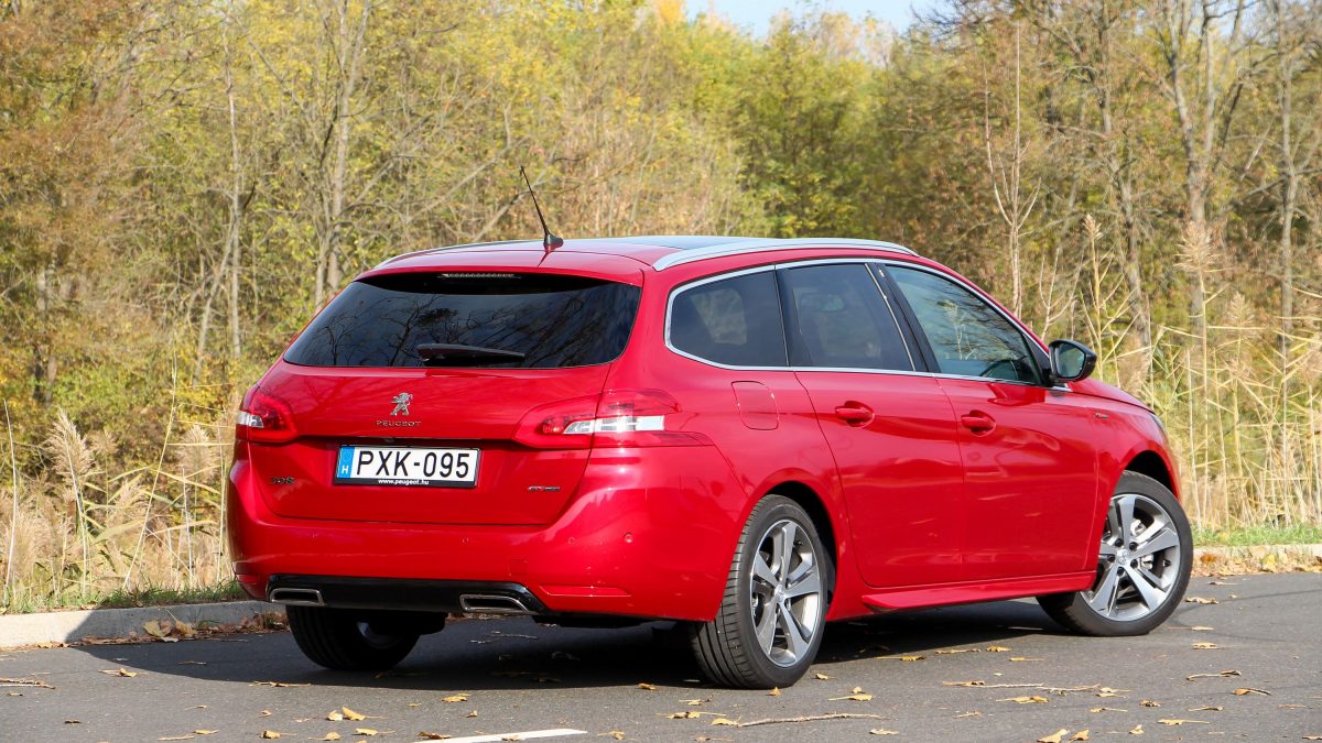 PEUGEOT 308