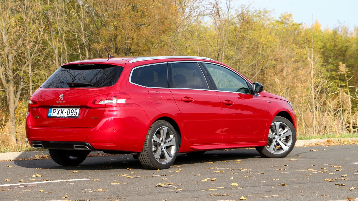 PEUGEOT 308