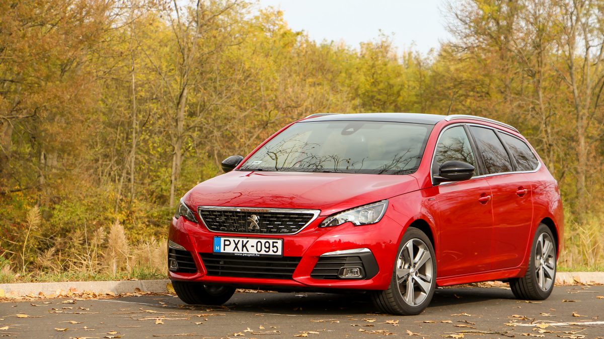PEUGEOT 308
