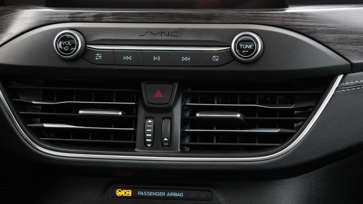 FORD FOCUS