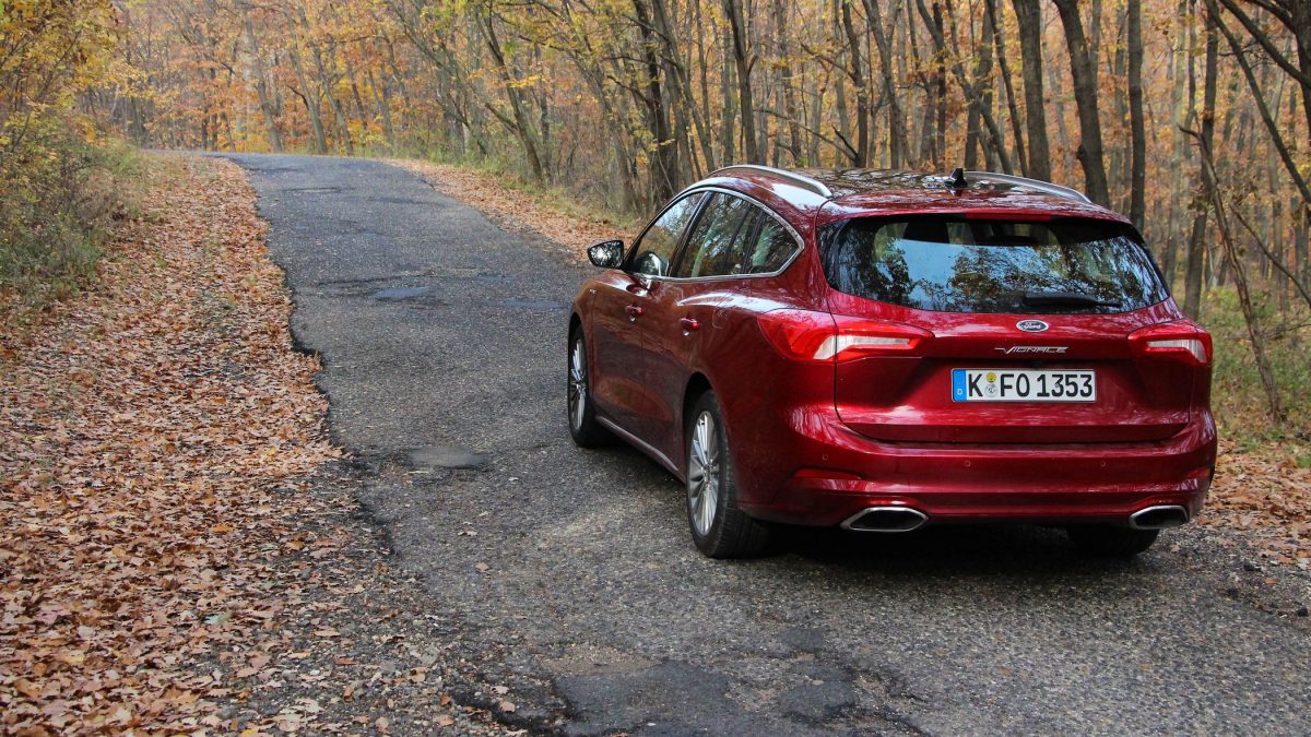 FORD FOCUS