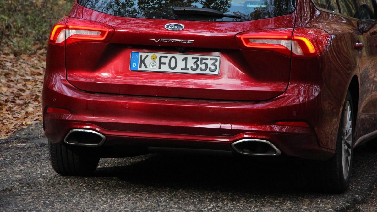 FORD FOCUS
