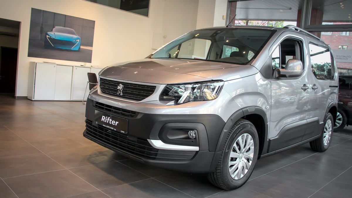 PEUGEOT