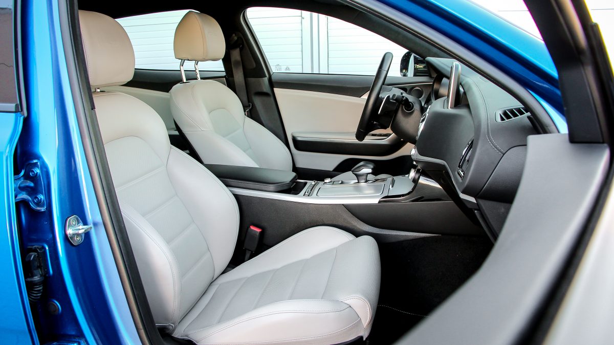 KIA STINGER