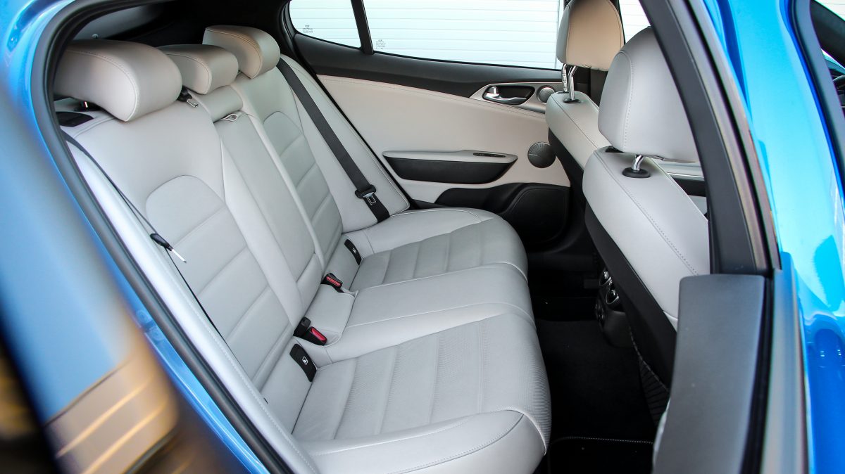 KIA STINGER