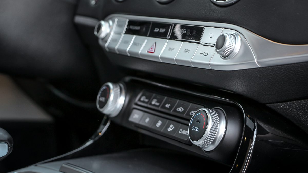 KIA STINGER
