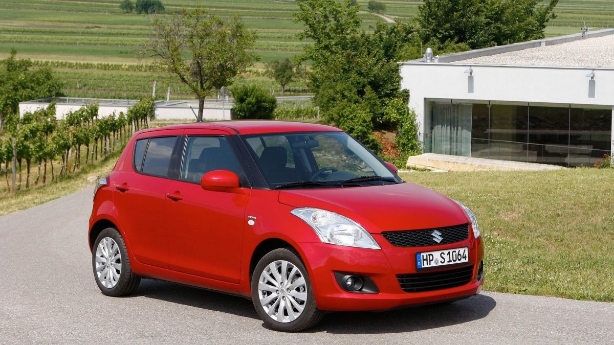 SUZUKI SWIFT