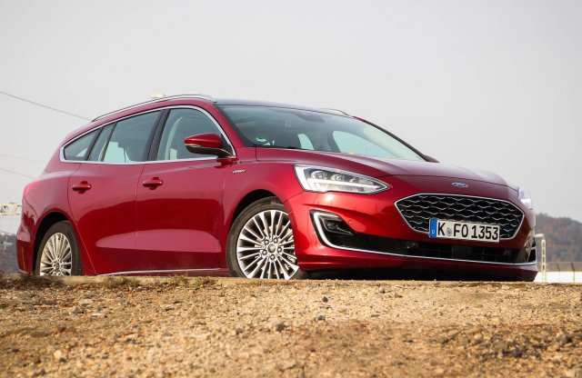 Kincs, ami nincs - Ford Focus Vignale kombi teszt