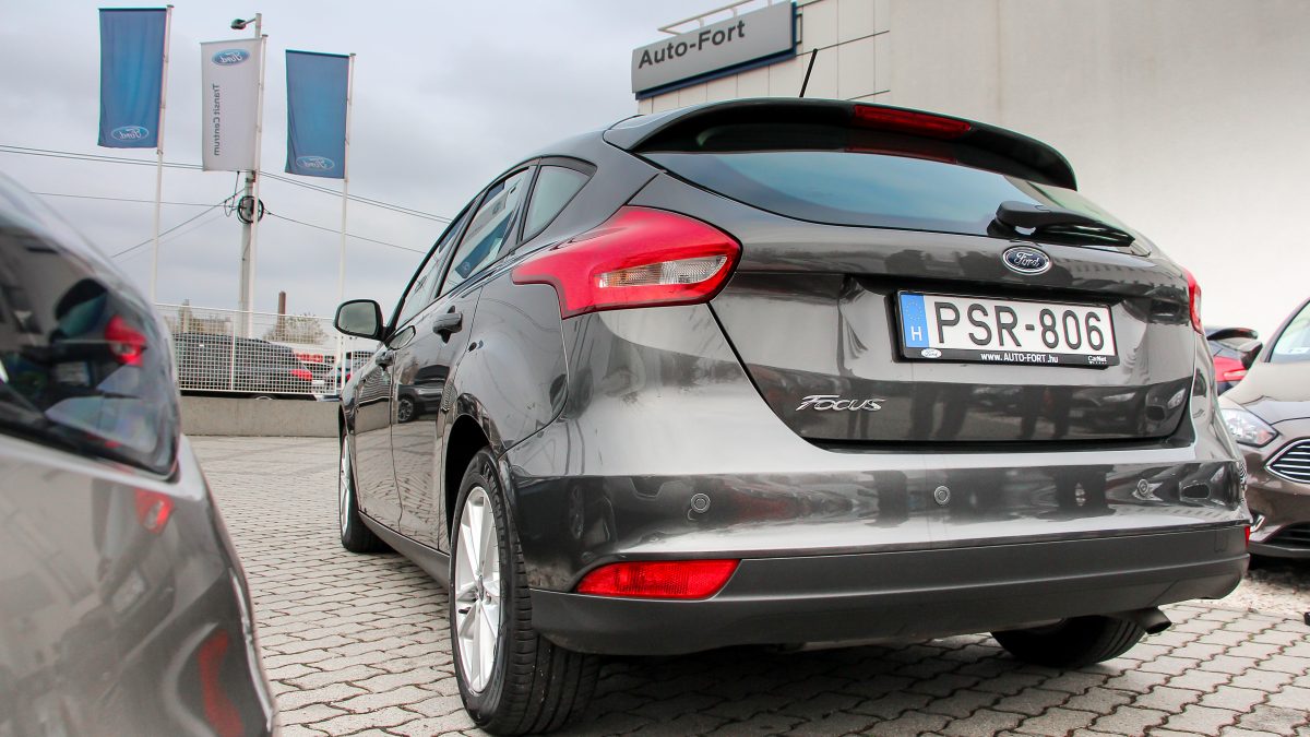 FORD FOCUS