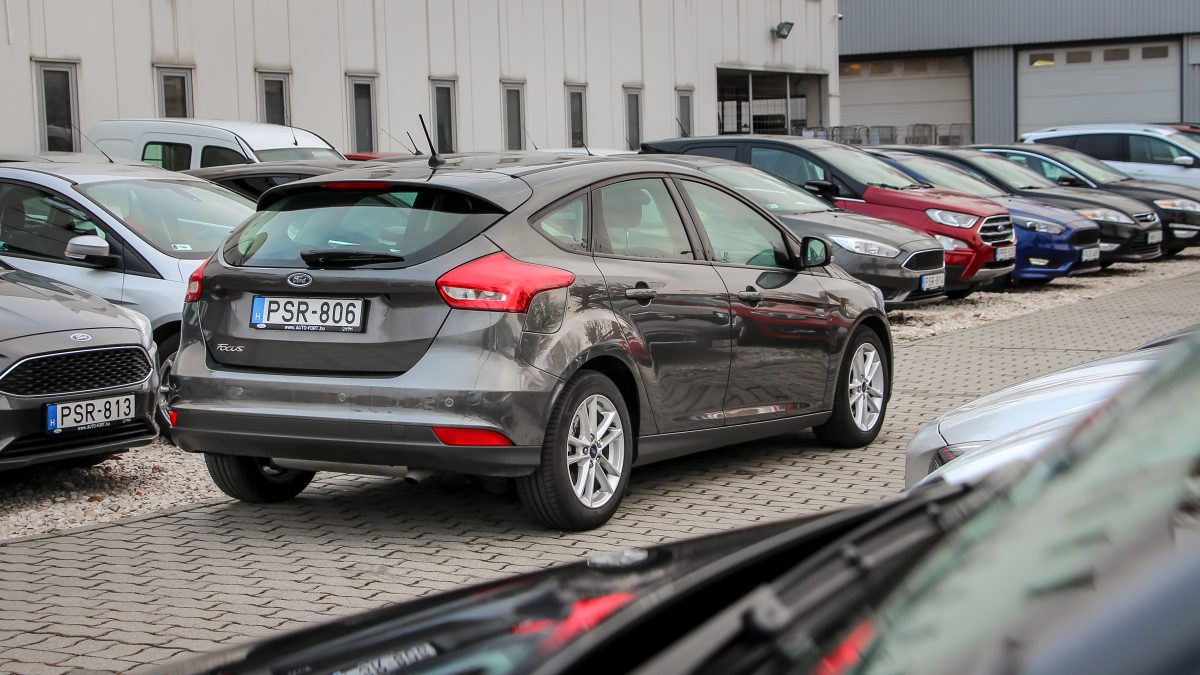 FORD FOCUS