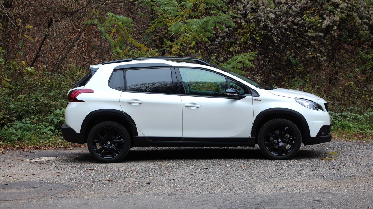 PEUGEOT 2008