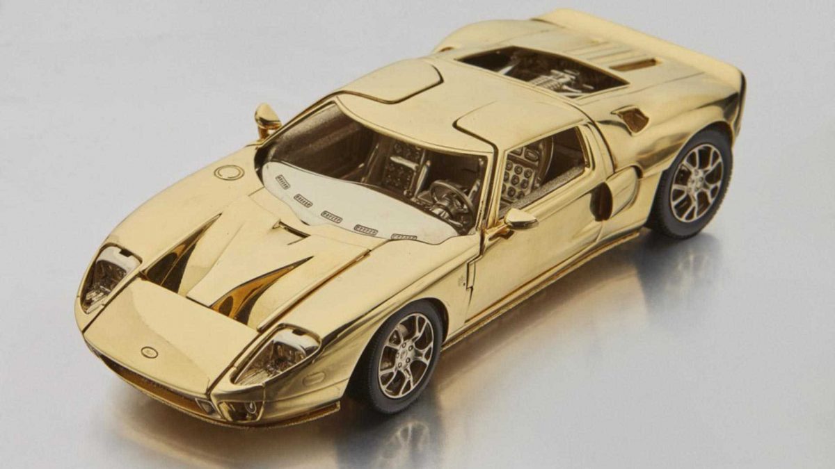 FORD GT