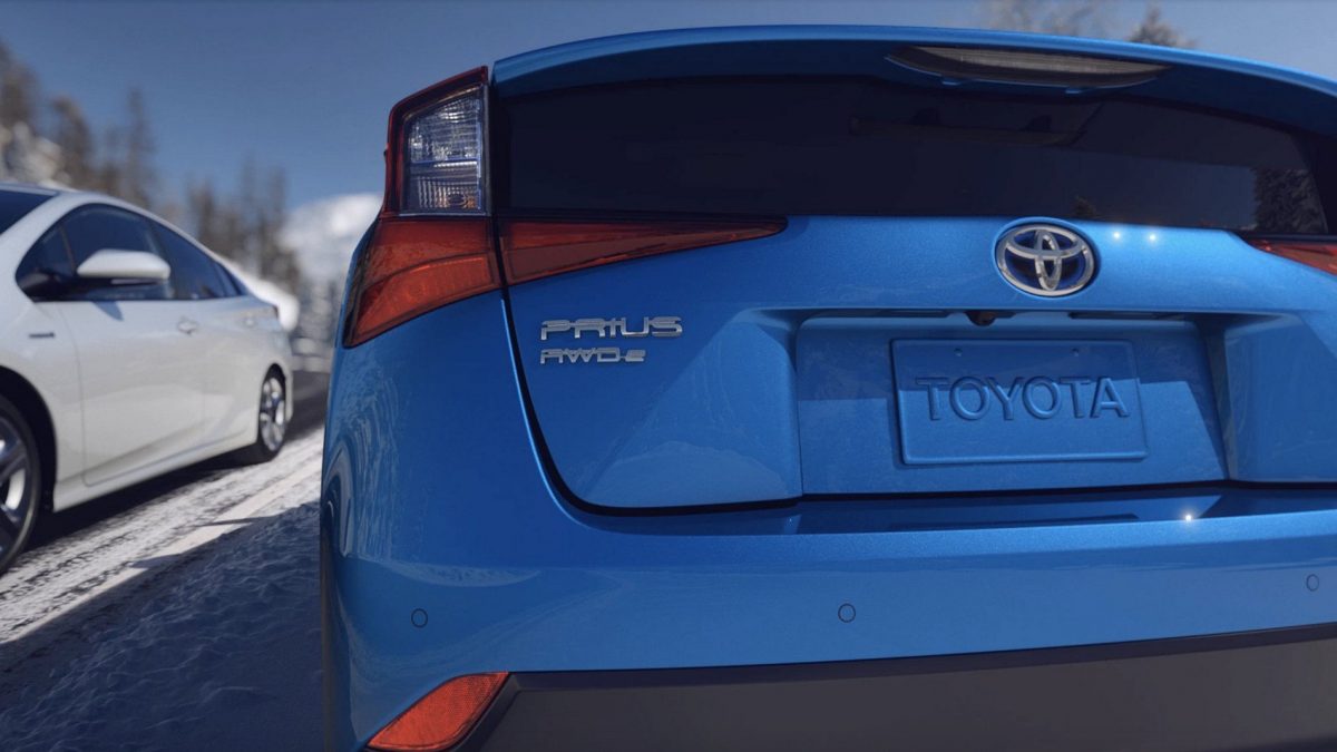 TOYOTA PRIUS
