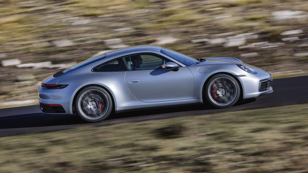 PORSCHE 911