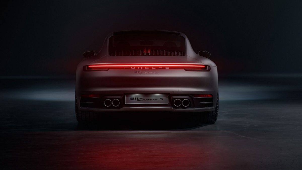 PORSCHE 911