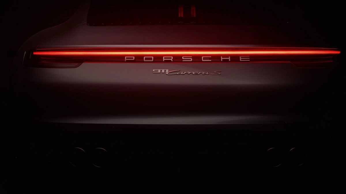 PORSCHE 911