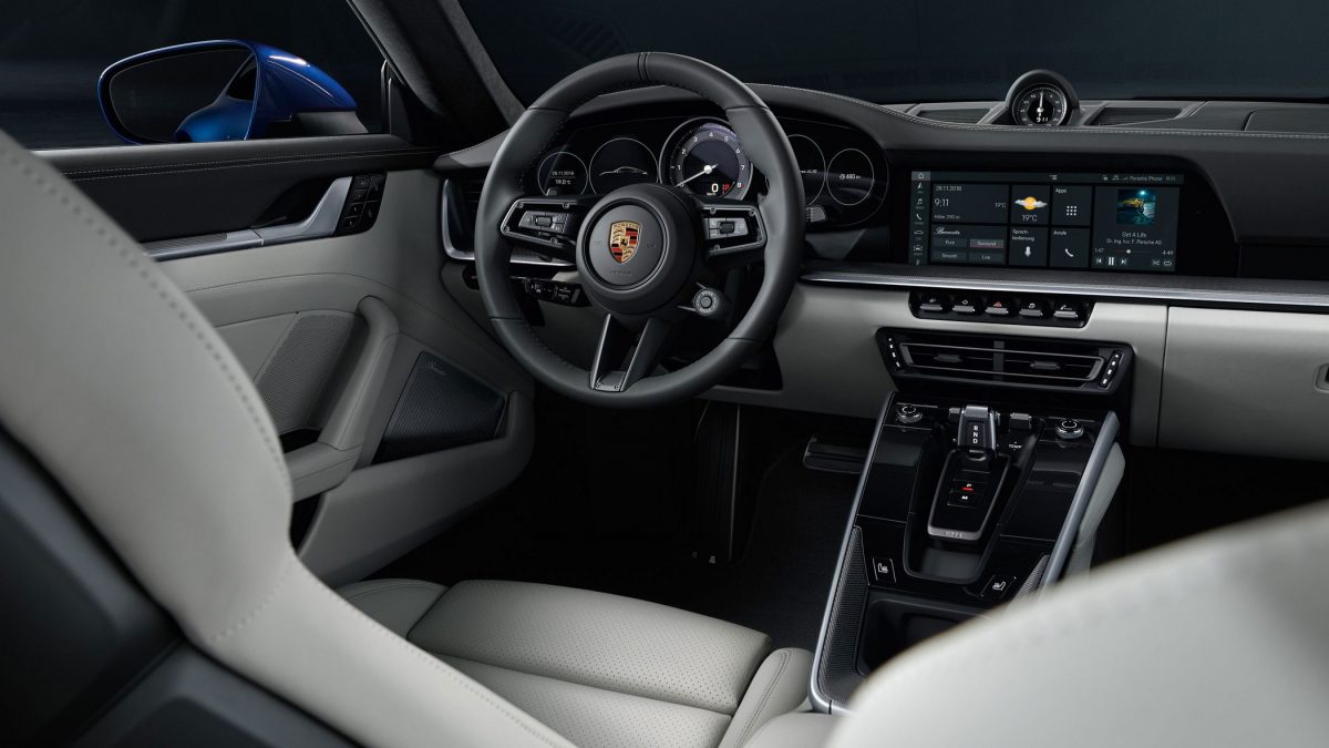 PORSCHE 911