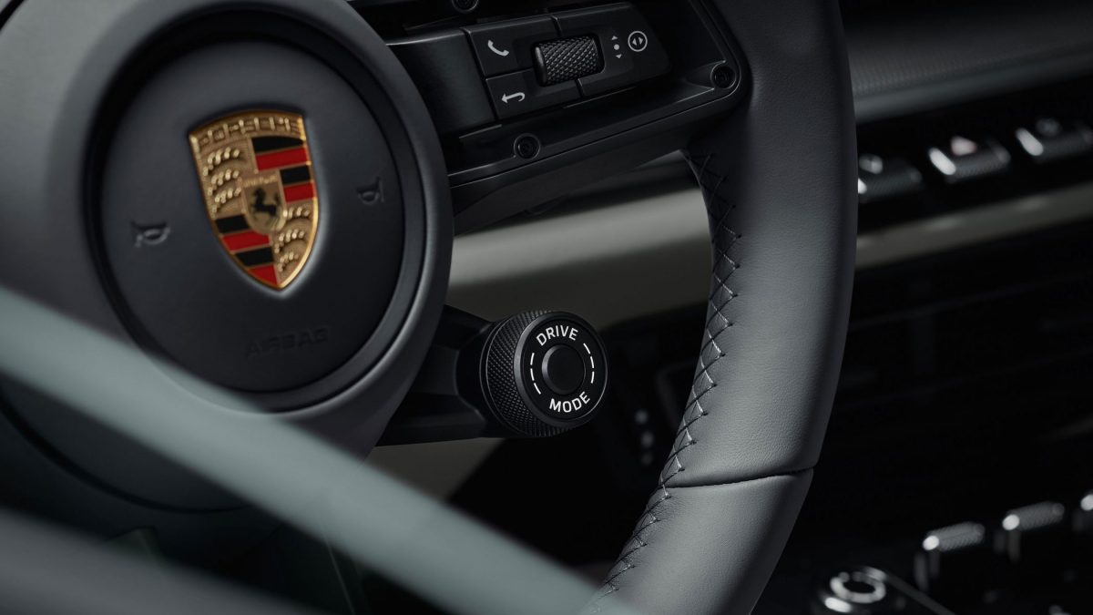 PORSCHE 911