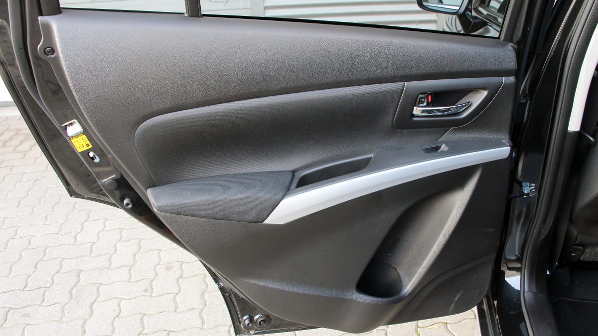 SUZUKI SX4 S-CROSS