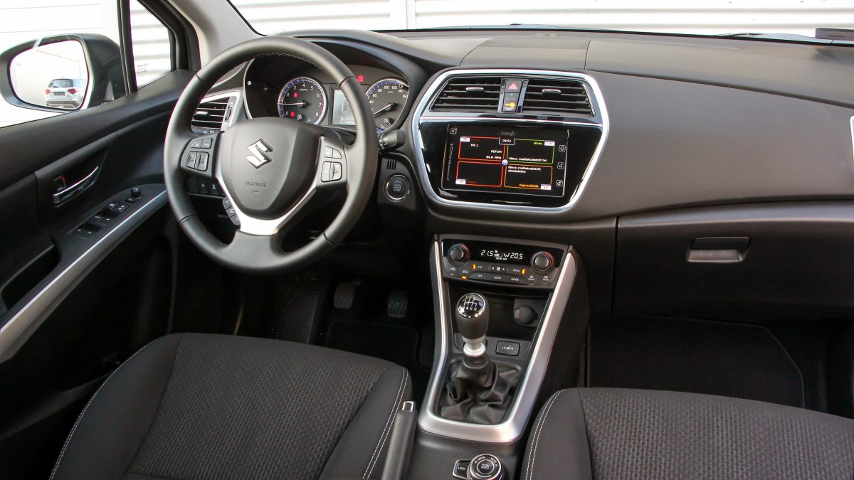 SUZUKI SX4 S-CROSS