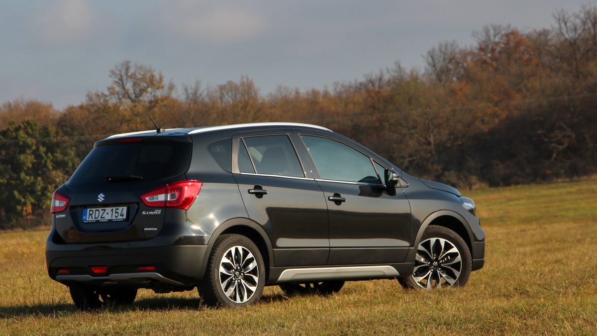 SUZUKI SX4 S-CROSS