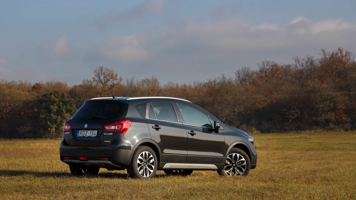 SUZUKI SX4 S-CROSS