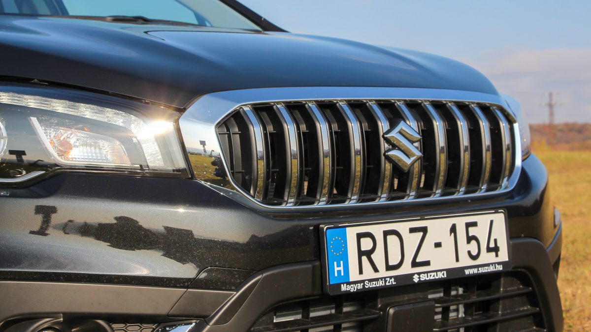 SUZUKI SX4 S-CROSS