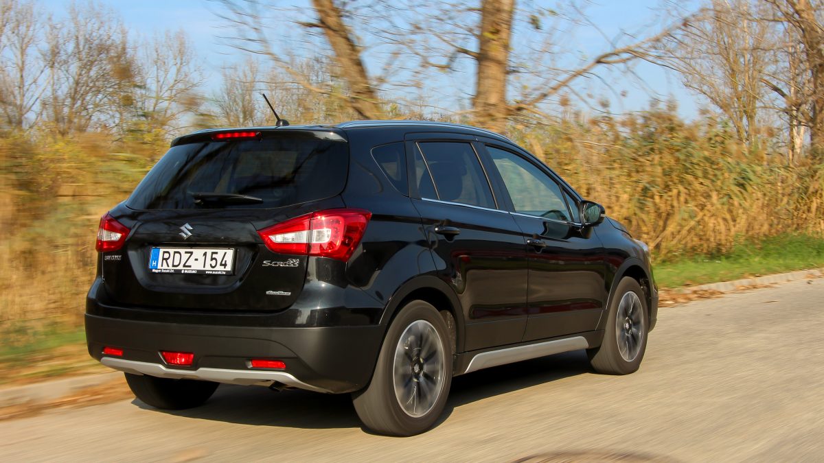SUZUKI SX4 S-CROSS