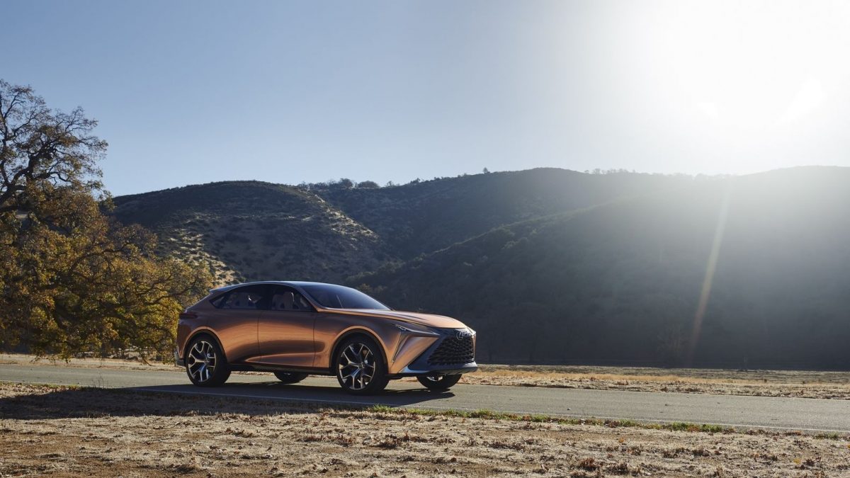 LEXUS