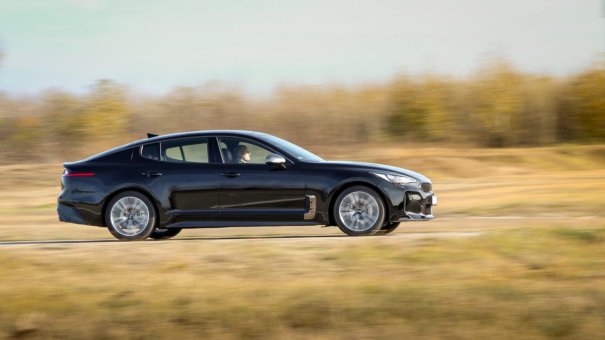 KIA STINGER