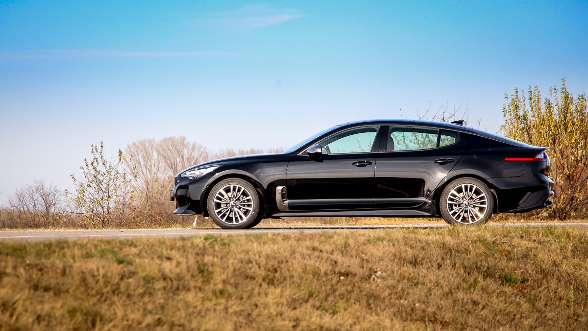 KIA STINGER
