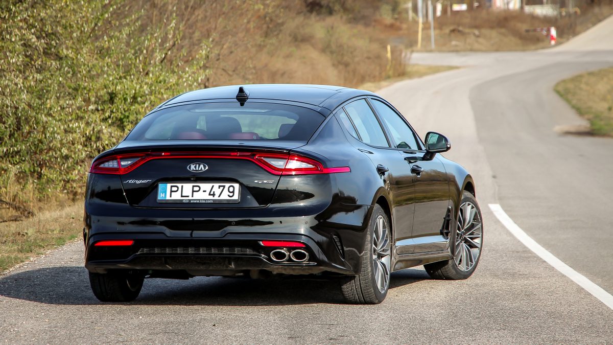 KIA STINGER