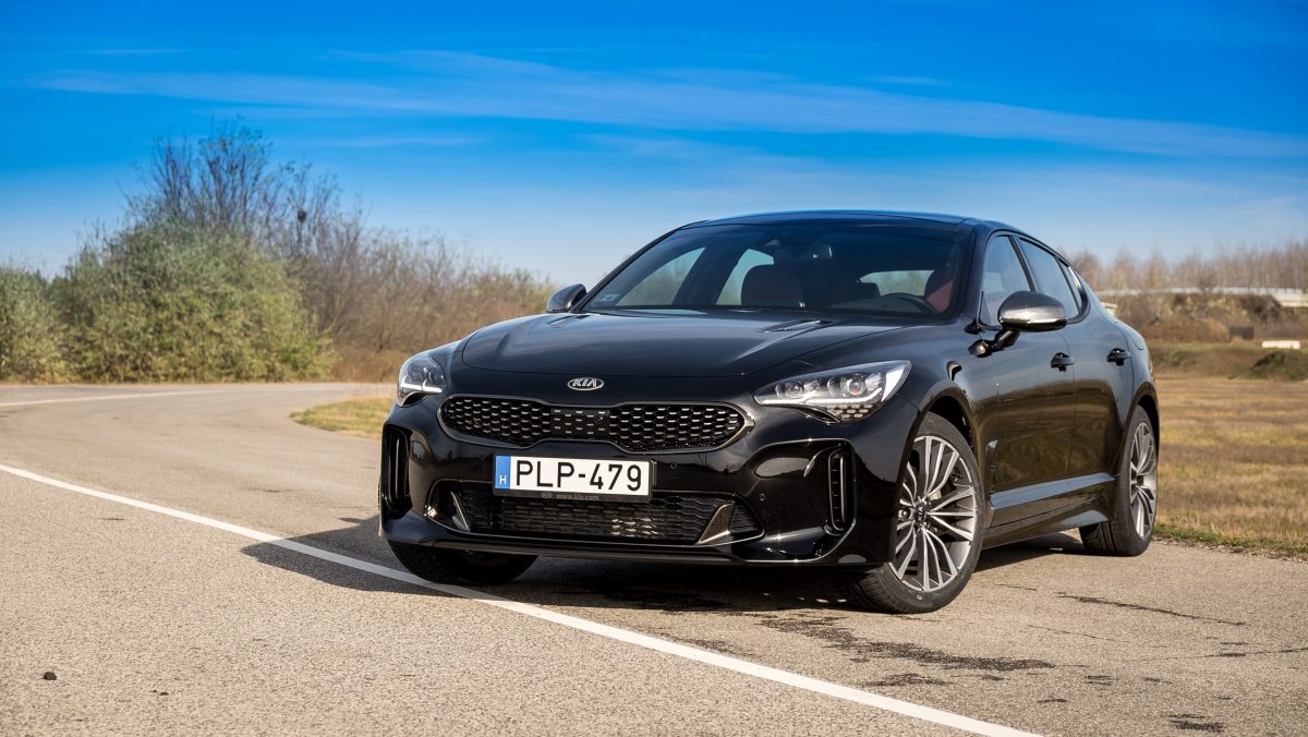 KIA STINGER