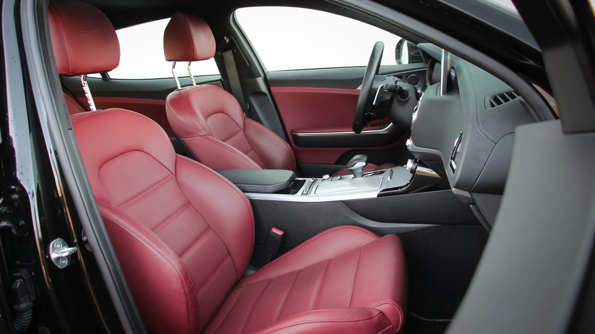KIA STINGER