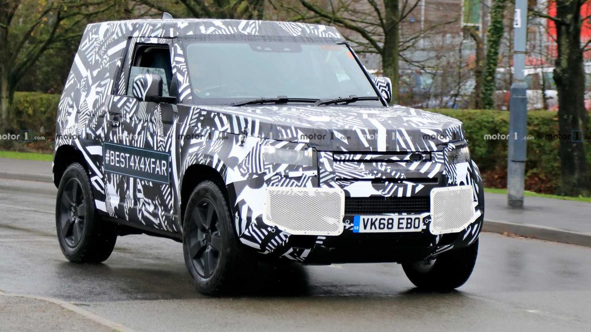 LAND ROVER DEFENDER