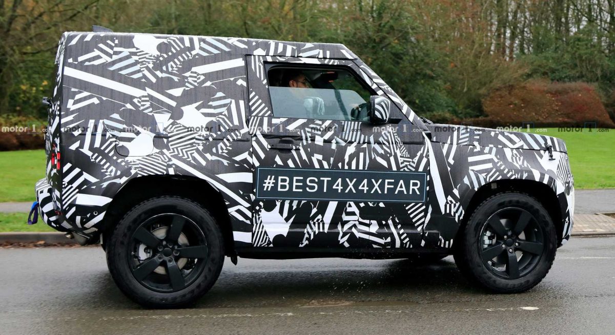 LAND ROVER DEFENDER